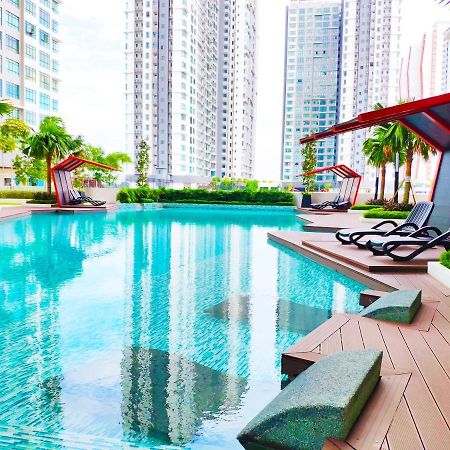 פוטראג'איה Netflix# Conezion Ioi Resort City By Salaam Suites מראה חיצוני תמונה