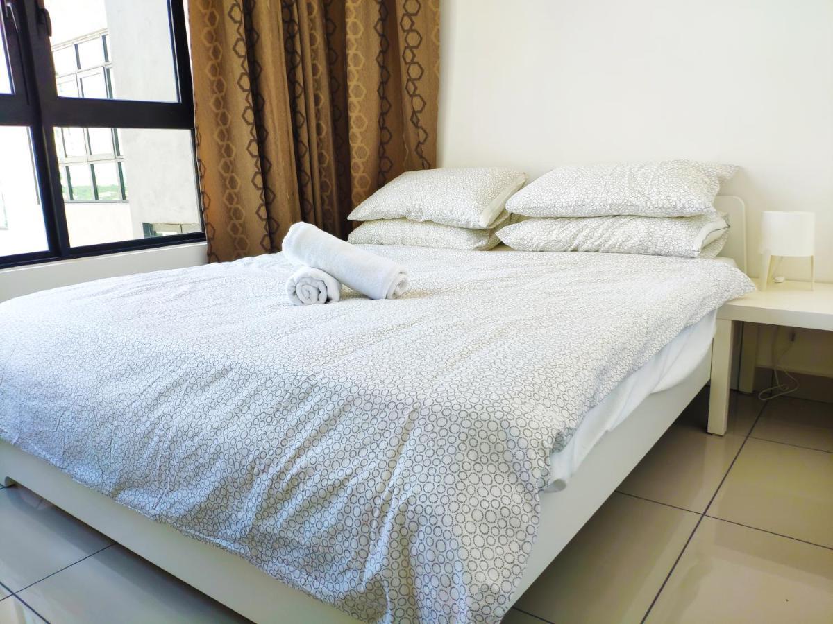 פוטראג'איה Netflix# Conezion Ioi Resort City By Salaam Suites מראה חיצוני תמונה